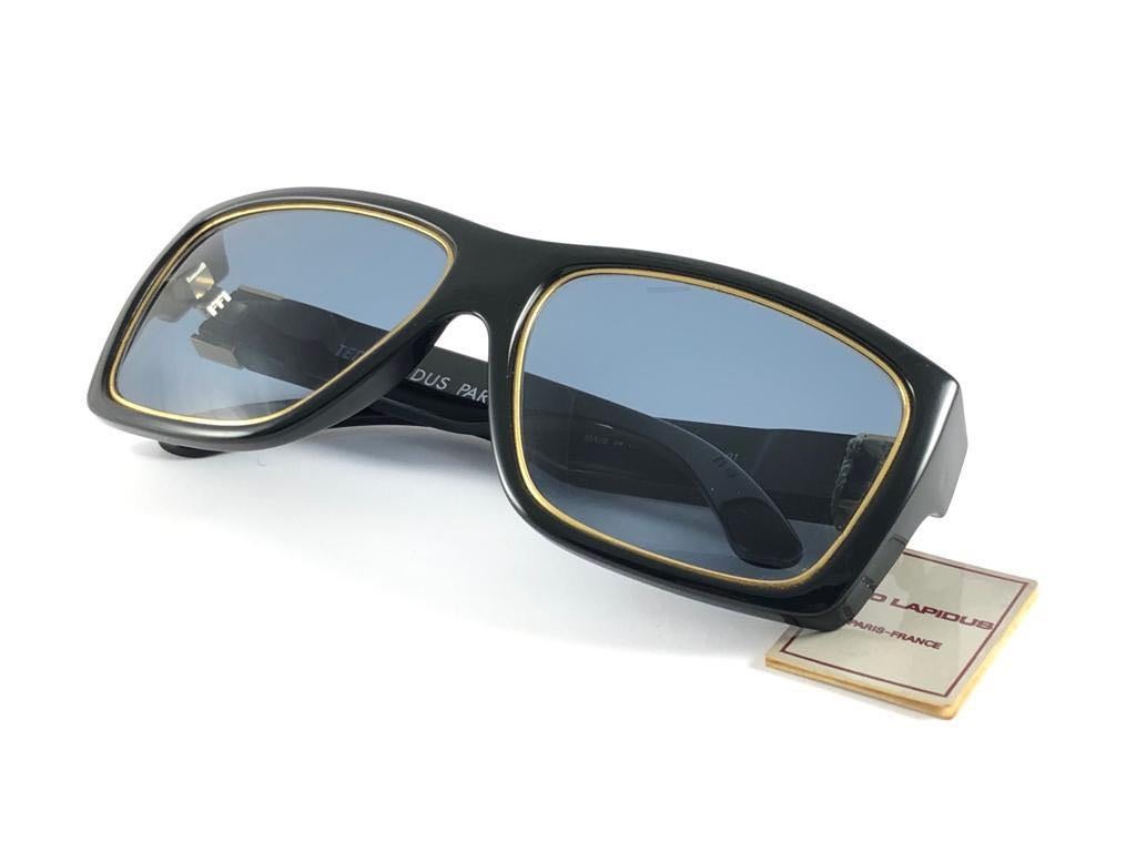 Women's New Vintage Ted Lapidus Paris TL 19 Gold & Black 1970 Sunglasses For Sale