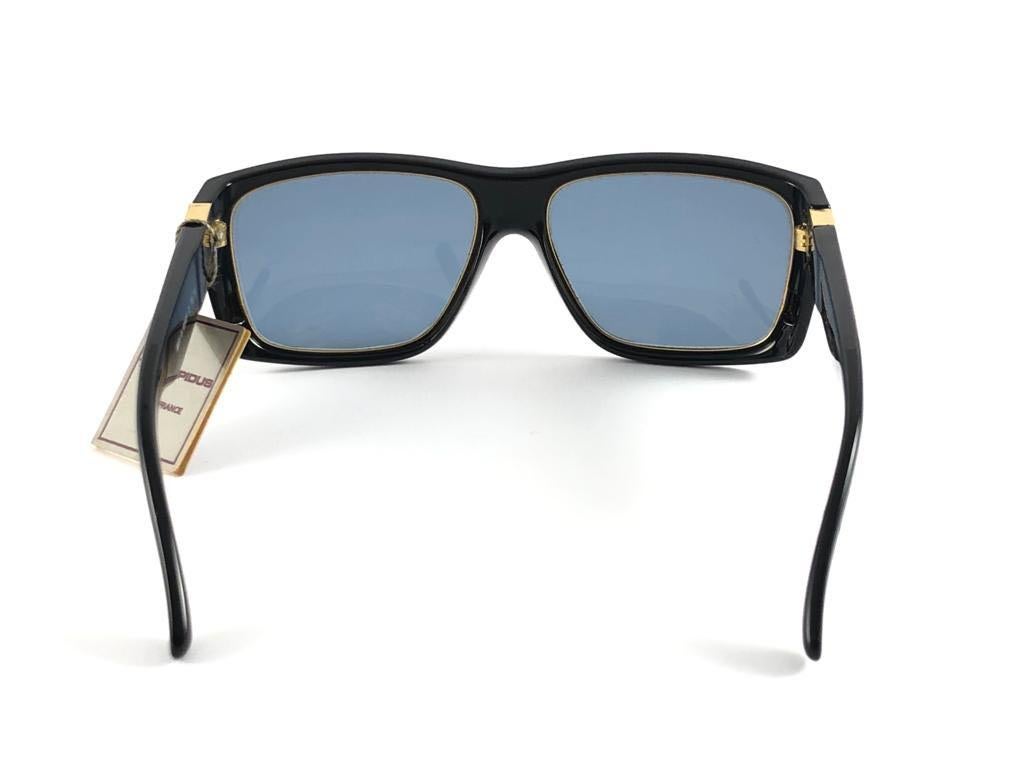 New Vintage Ted Lapidus Paris TL 19 Gold & Black 1970 Sunglasses For Sale 2