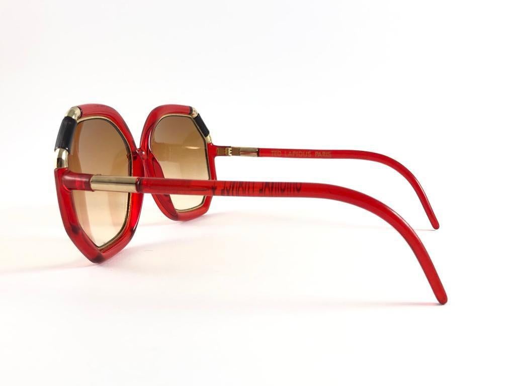 New Vintage Ted Lapidus Paris TL Black Red  & Gold 1970 Sunglasses For Sale 2