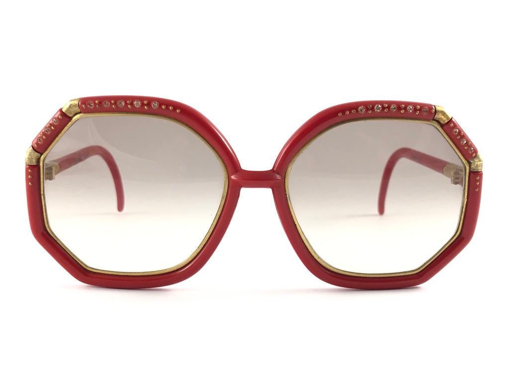 New Vintage Ted Lapidus Paris TL Red & Gold Rhinestones 1970 Sunglasses For Sale 6