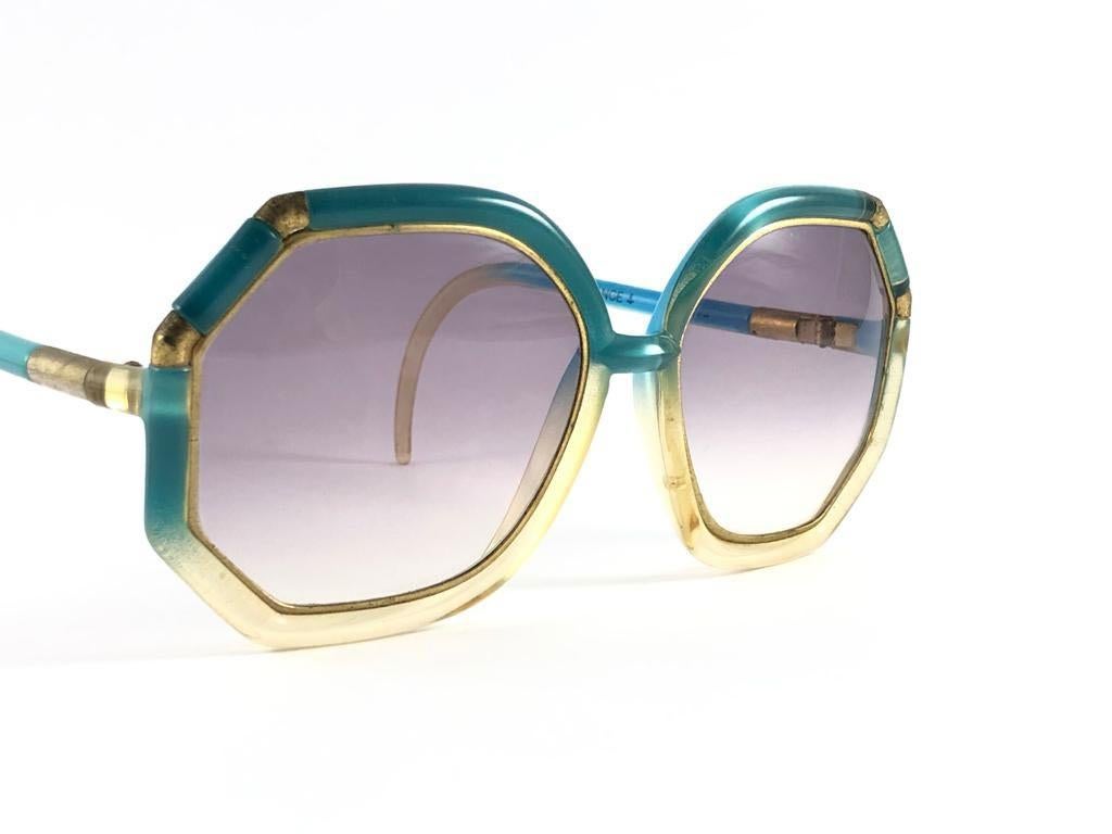 New Vintage Ted Lapidus Paris TL Turquoise & Gold 1970 Sunglasses In New Condition In Baleares, Baleares