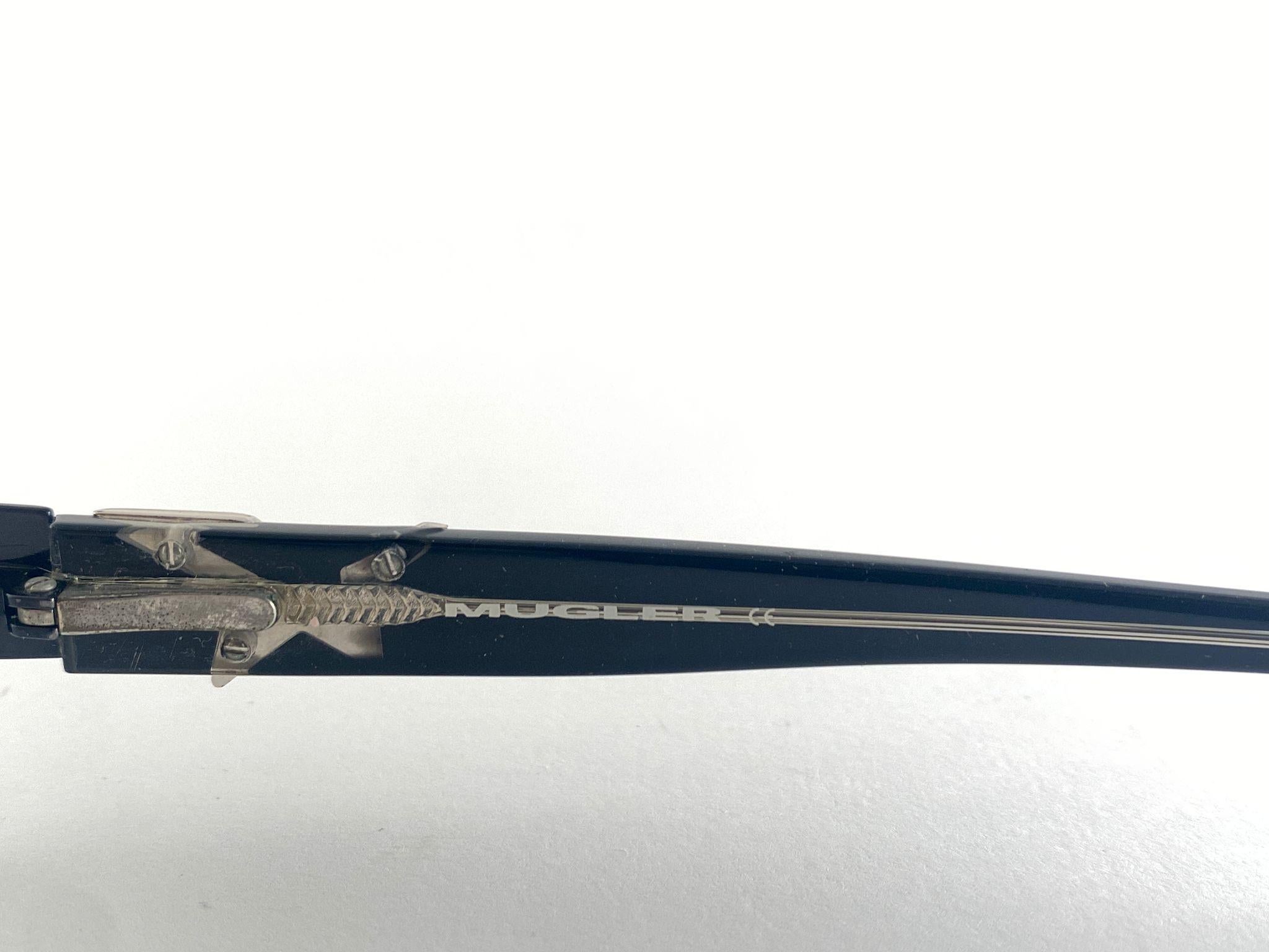 Nero New Vintage Thierry Mugler Occhiali da vista con mezza montatura RX anni '90 in vendita