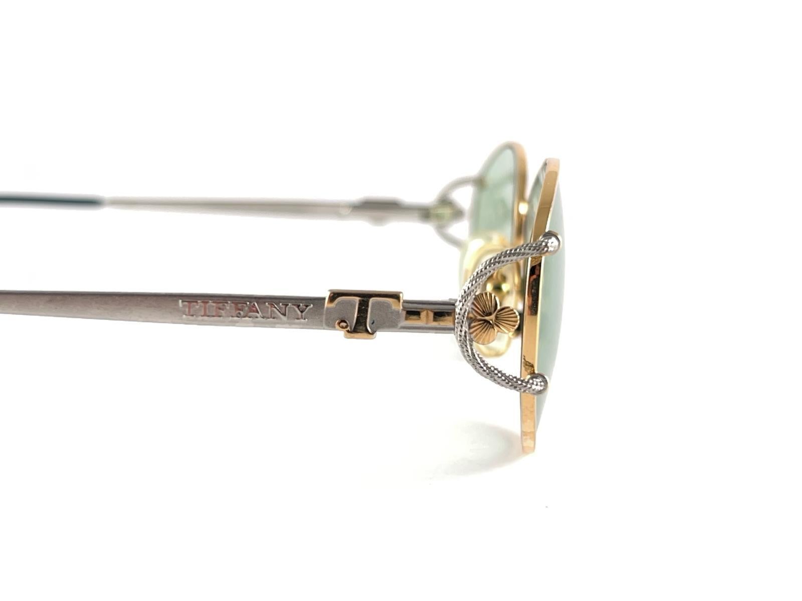 Femenino o masculino Nuevas gafas de sol vintage Tiffany T 387 ovaladas chapadas en oro con lentes verdes años 90 Italia en venta