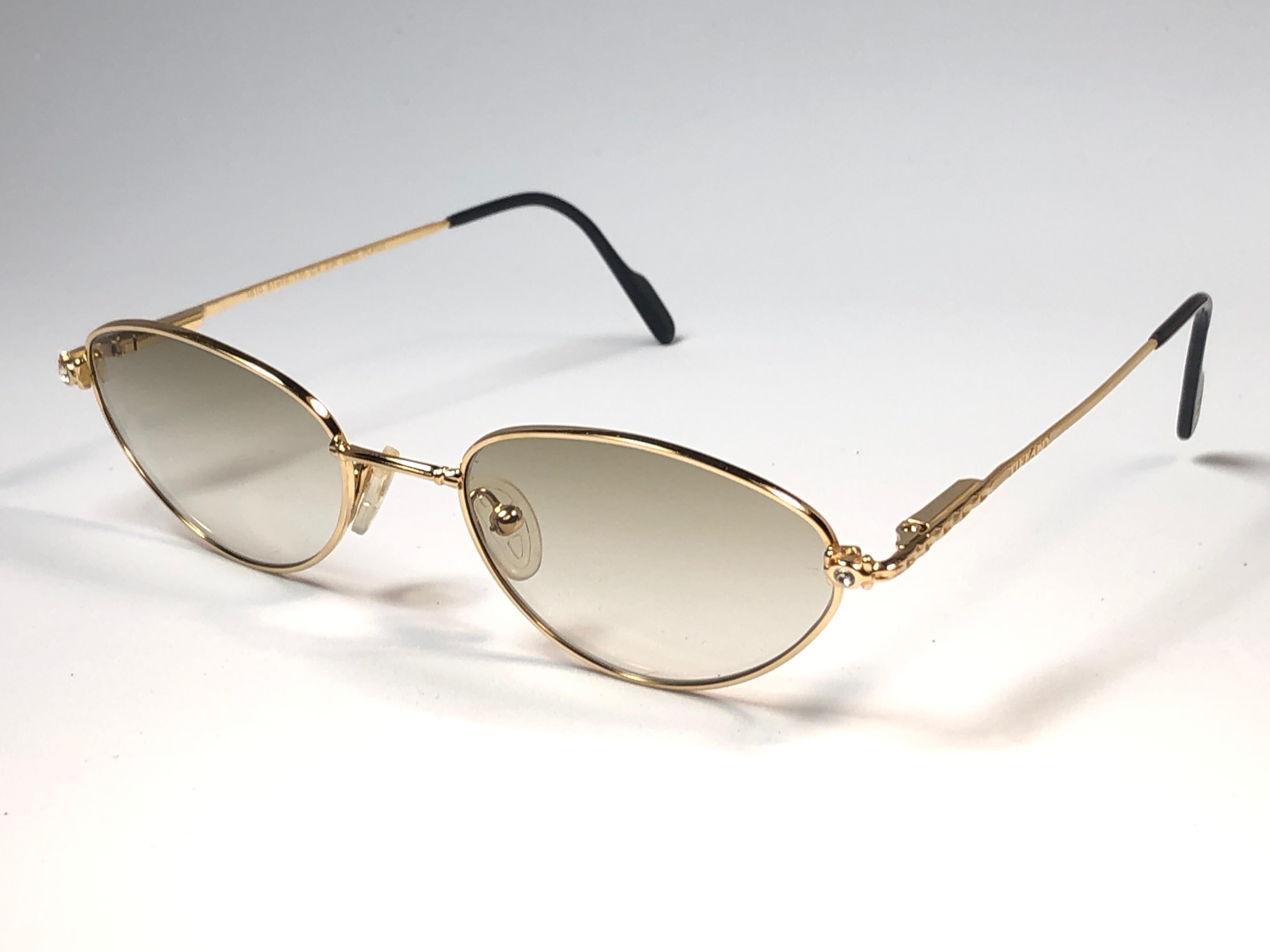 New Vintage Tiffany T619 Cat Eye Oval Rose Plated Gold 1990 Sunglasses France en vente 3