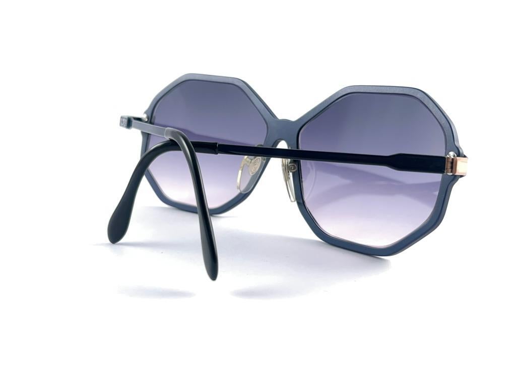 New Vintage Ultra Oversized Hexagonal Flat Gradient Lenses 1970's Sunglasses For Sale 6