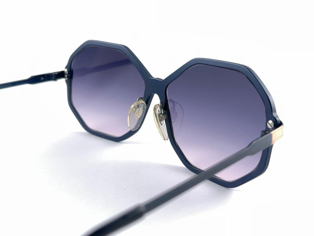 New Vintage Ultra Oversized Hexagonal Flat Gradient Lenses 1970's Sunglasses For Sale 8