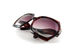 New Vintage Ultra " Sultry " Translucent Honey Lenses 1980'S England Sunglasses