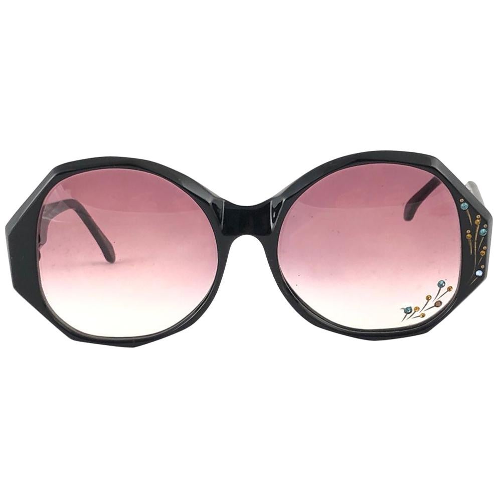 New Vintage Ultra Tahiti Black Rhinestones Rose Lens Oversized 1960's Sunglasses For Sale
