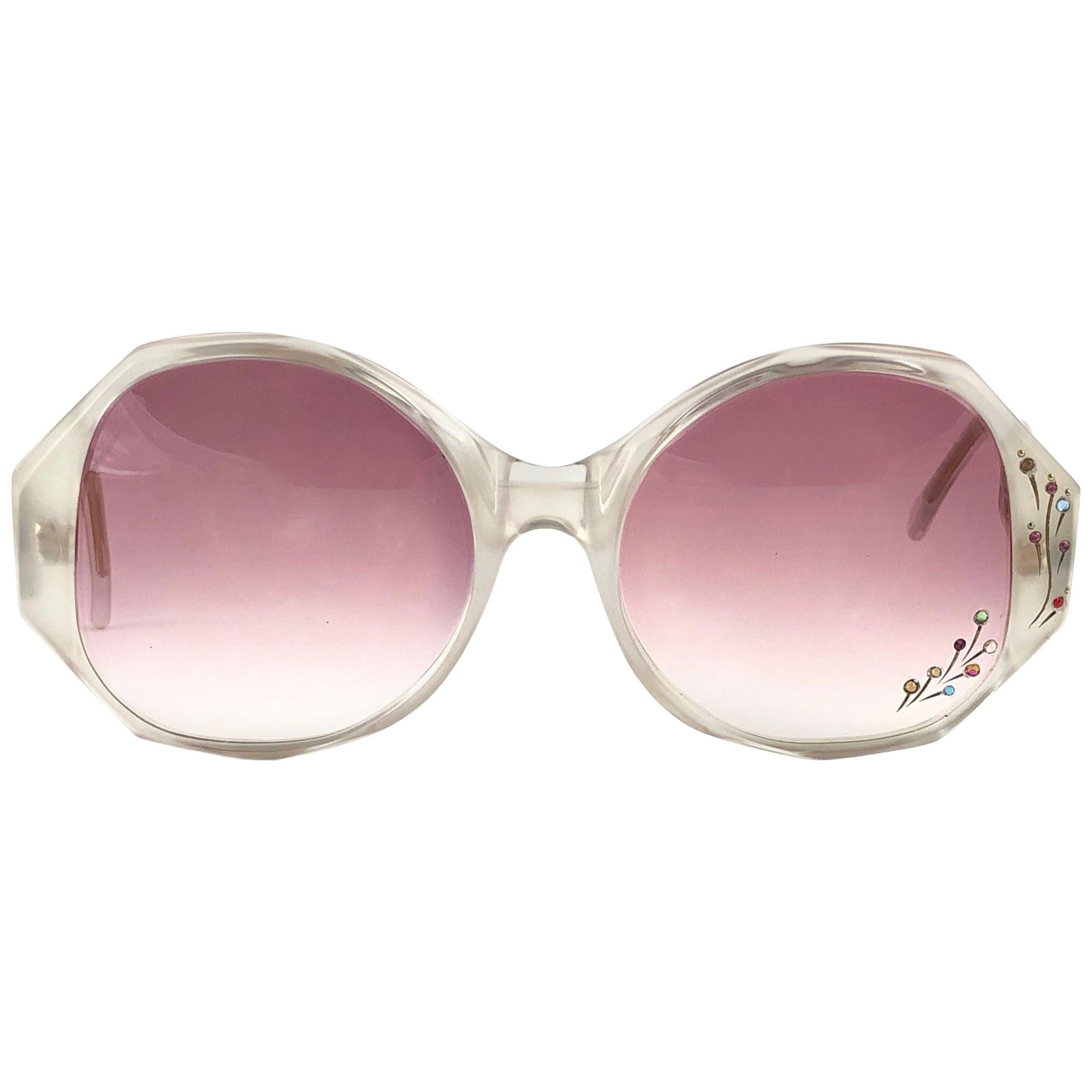 New Vintage Ultra Tahiti Clear Rhinestones Rose Lens Oversized 1960's Sunglasses For Sale