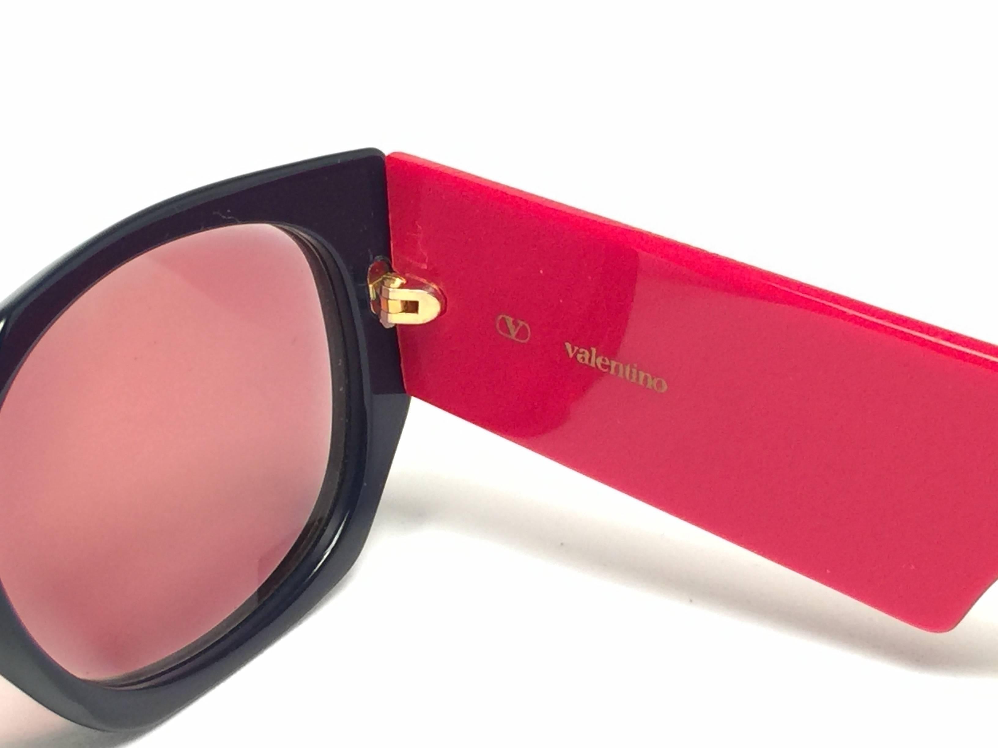 red valentino sunglasses