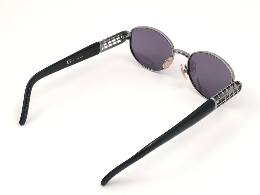 New Vintage Yohji Yamamoto 52 5202 Silver Black  1990's Made in Japan Sunglasses In New Condition For Sale In Baleares, Baleares