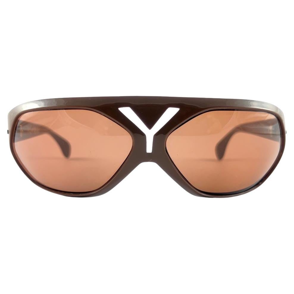 New Vintage Yves Saint Laurent Mocca YSL Bug Eye 1980 France Sunglasses For Sale