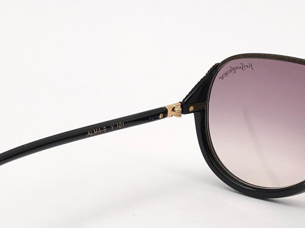 New Vintage Yves Saint Laurent YSL Alma Black Oversized  1980 France Sunglasses In New Condition For Sale In Baleares, Baleares