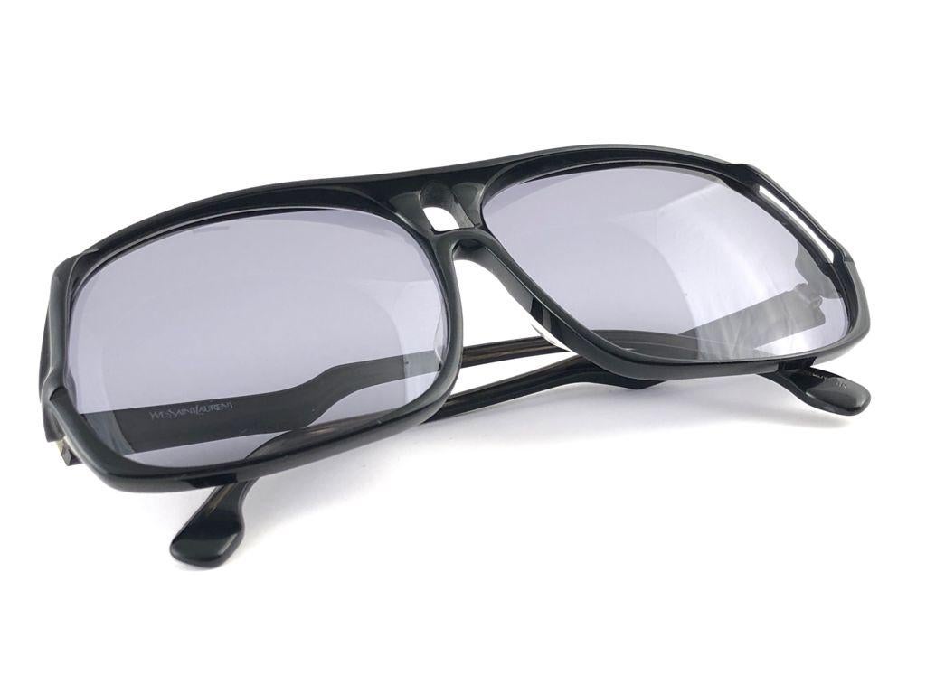 Yves Saint Laurent YSL: Vintage-Oversize-Schmuckstück, Übergröße  1980er Jahre Frankreich Sonnenbrille im Angebot 4