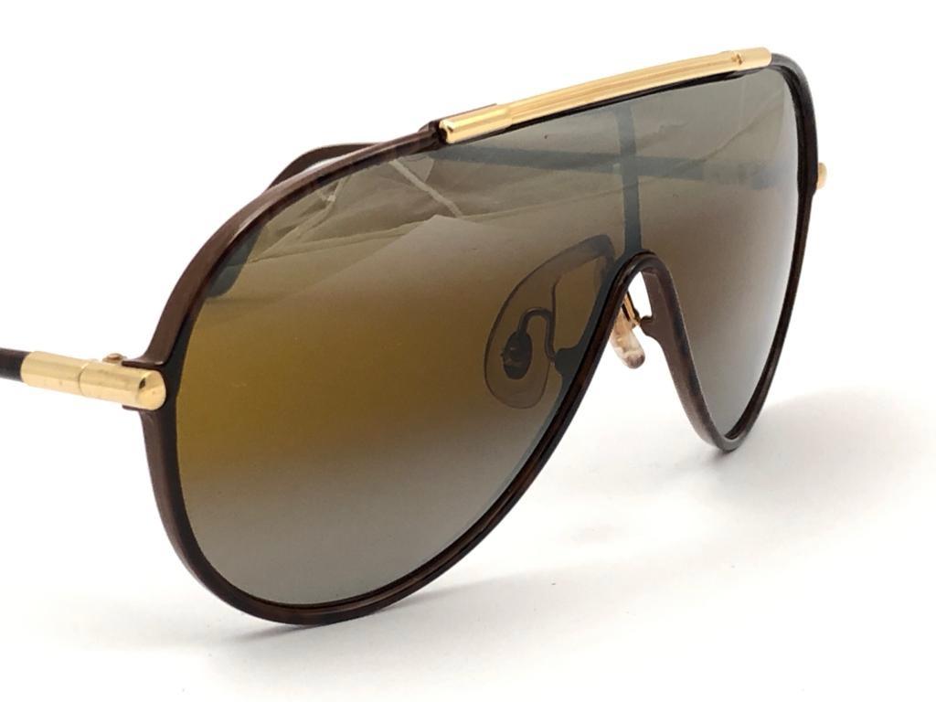 New Vintage Yves Saint Laurent YSL WINGS 8403 Oversized  1980 France Sunglasses In New Condition In Baleares, Baleares