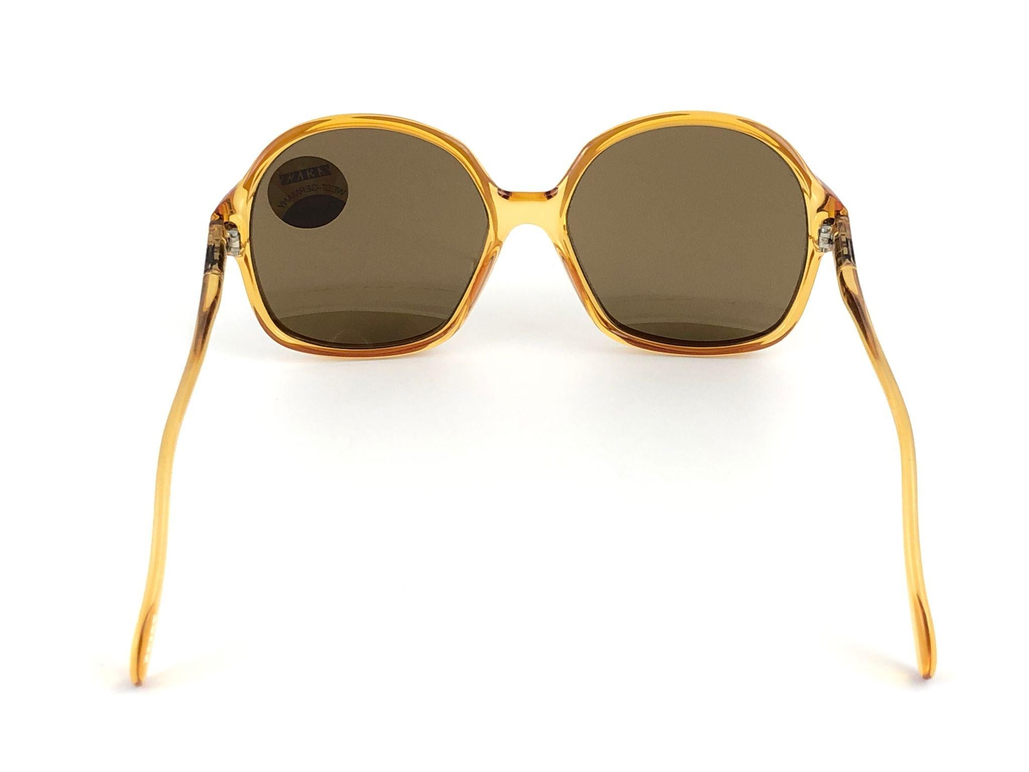 New Vintage Zeiss 8076 Translucent Amber Made W. Germany 1970 Sunglasses 1