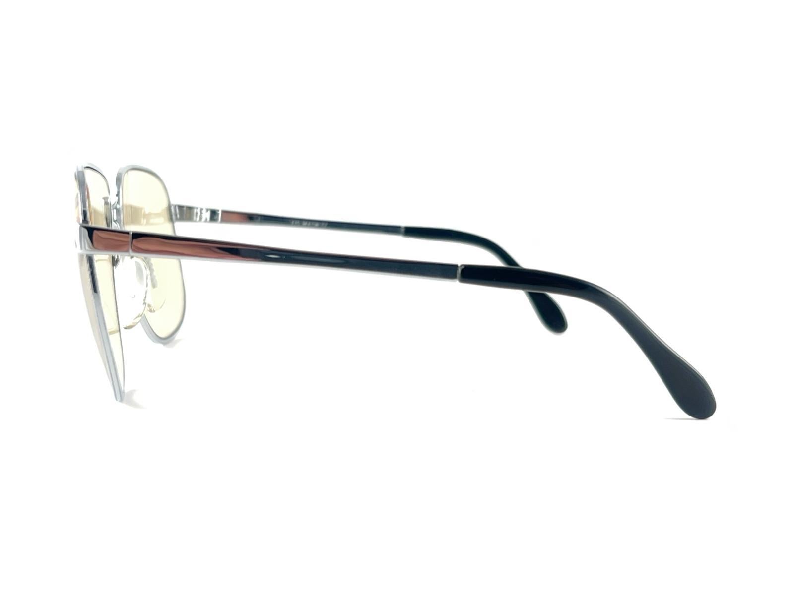 Neu Vintage Zeiss 9047 Silber-Sonnenbrille in Übergröße in Übergröße, hergestellt in Westdeutschland im Angebot 1