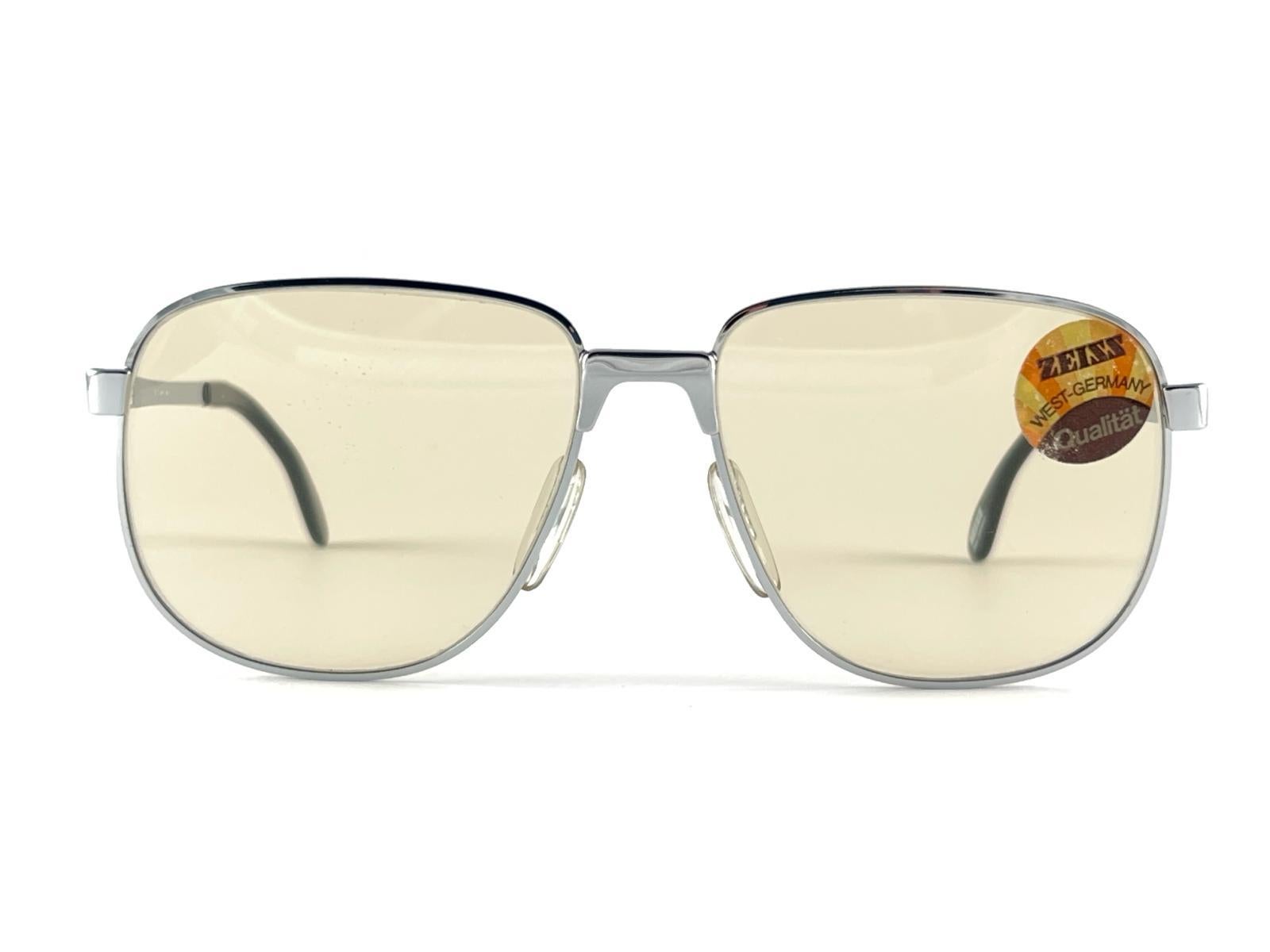 Neu Vintage Zeiss 9047 Silber-Sonnenbrille in Übergröße in Übergröße, hergestellt in Westdeutschland im Angebot 3