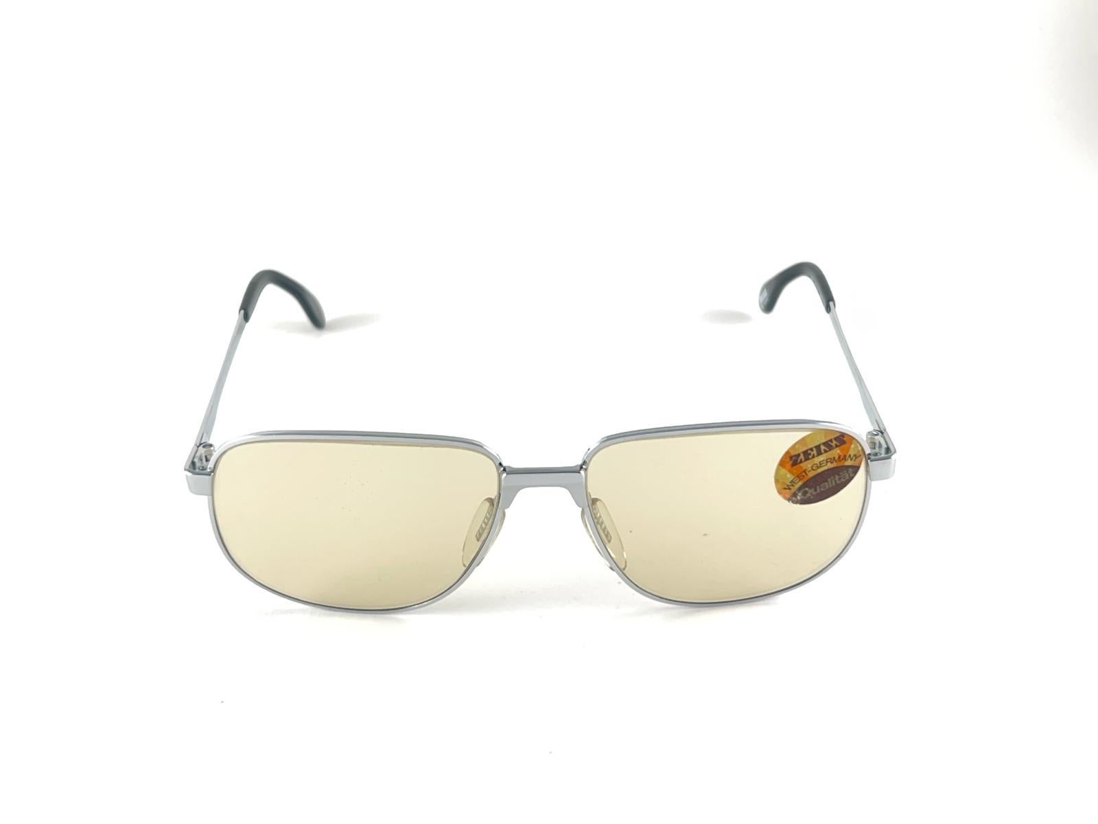 Neu Vintage Zeiss 9047 Silber-Sonnenbrille in Übergröße in Übergröße, hergestellt in Westdeutschland im Angebot 5