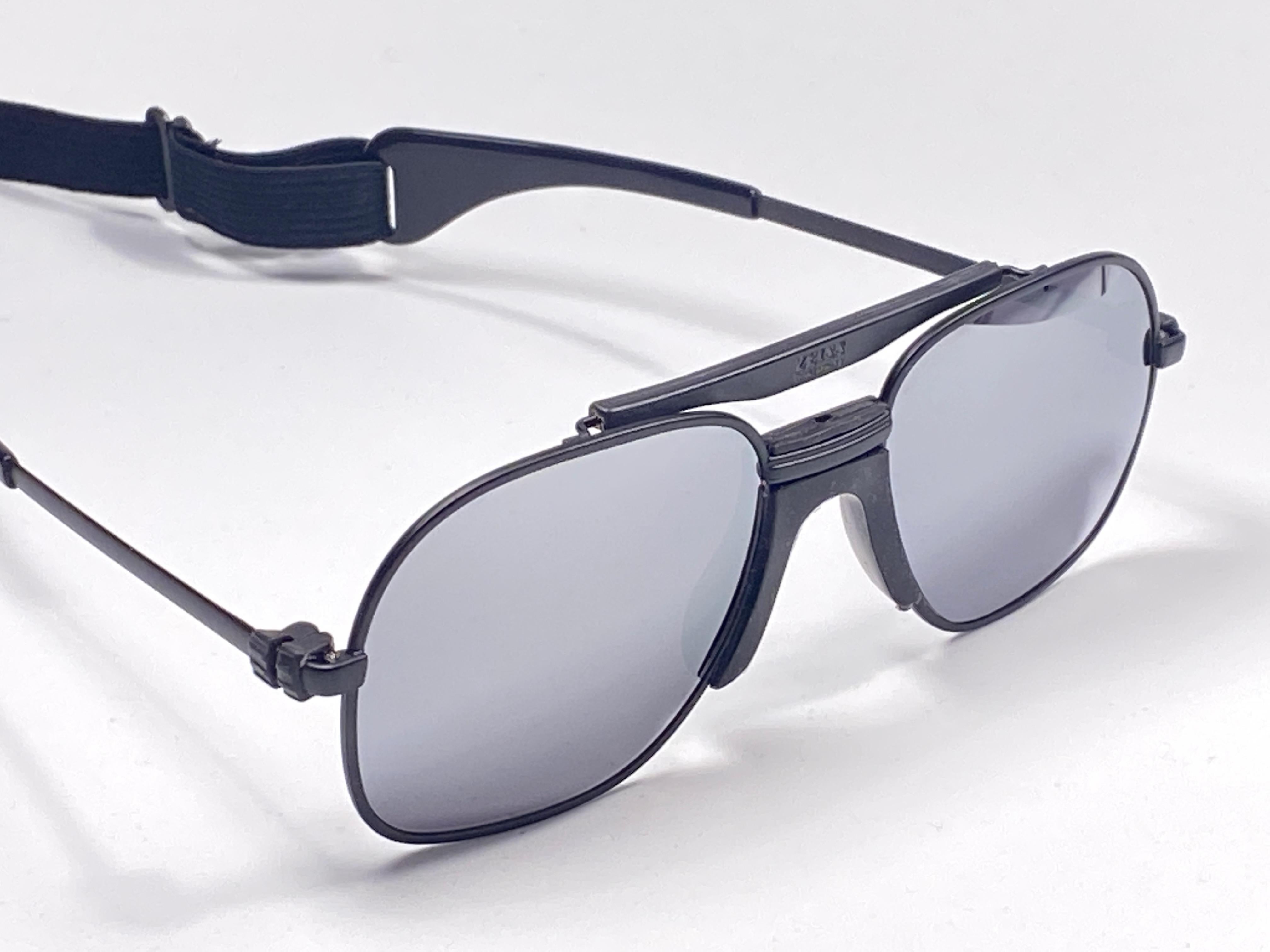 Men's New Vintage Zeiss Black Matte Frame Mirror Lenses West Germany 1970 Sunglasses For Sale