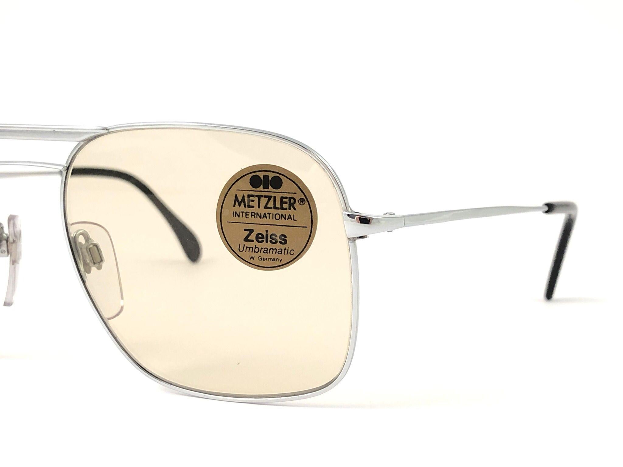 White New Vintage Metzler Zeiss Umbramatic 2635 Oversized Sunglasses West Germany 80's