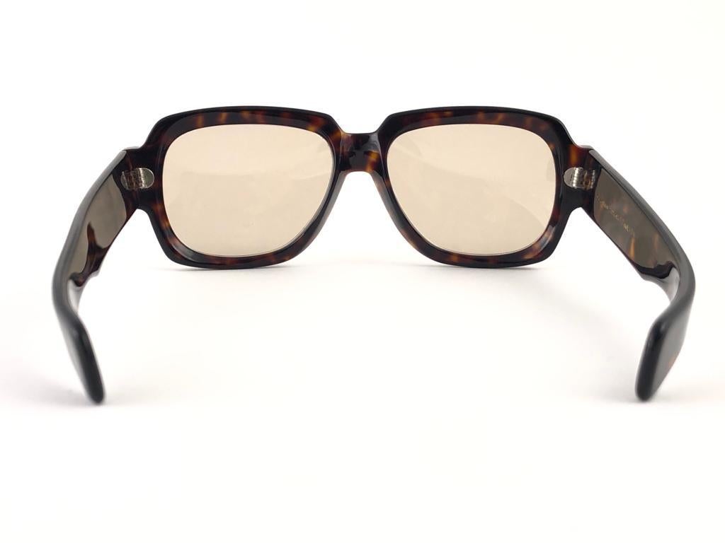 New Vintage Zollitsch 217 Dark Tortoise Robust Frame Green Lens 1970 Sunglasses In New Condition In Baleares, Baleares