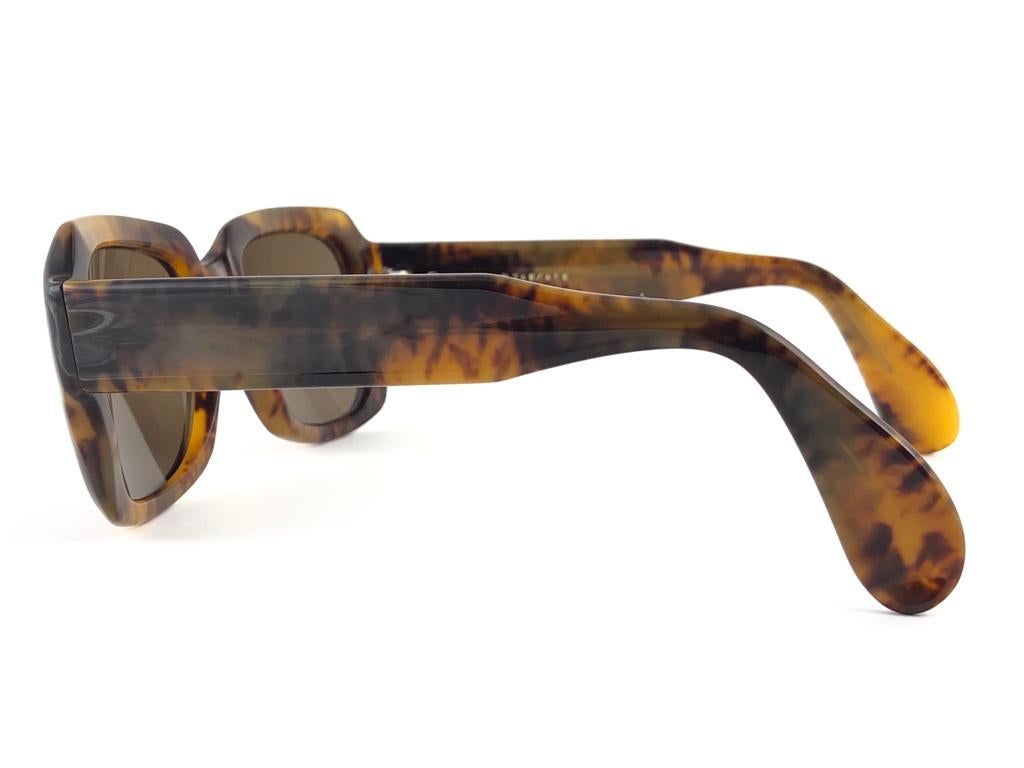 New Vintage Zollitsch 249 418 Robust Oversized Frame Brown Lens 1970 Sunglasses In New Condition For Sale In Baleares, Baleares