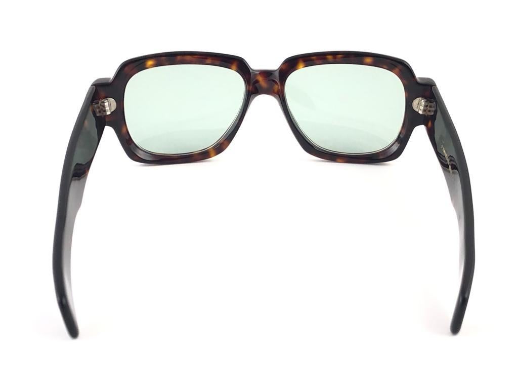Women's or Men's New Vintage Zollitsch MOD 217  Tortoise Robust Frame Green Lens 1970 Sunglasses For Sale
