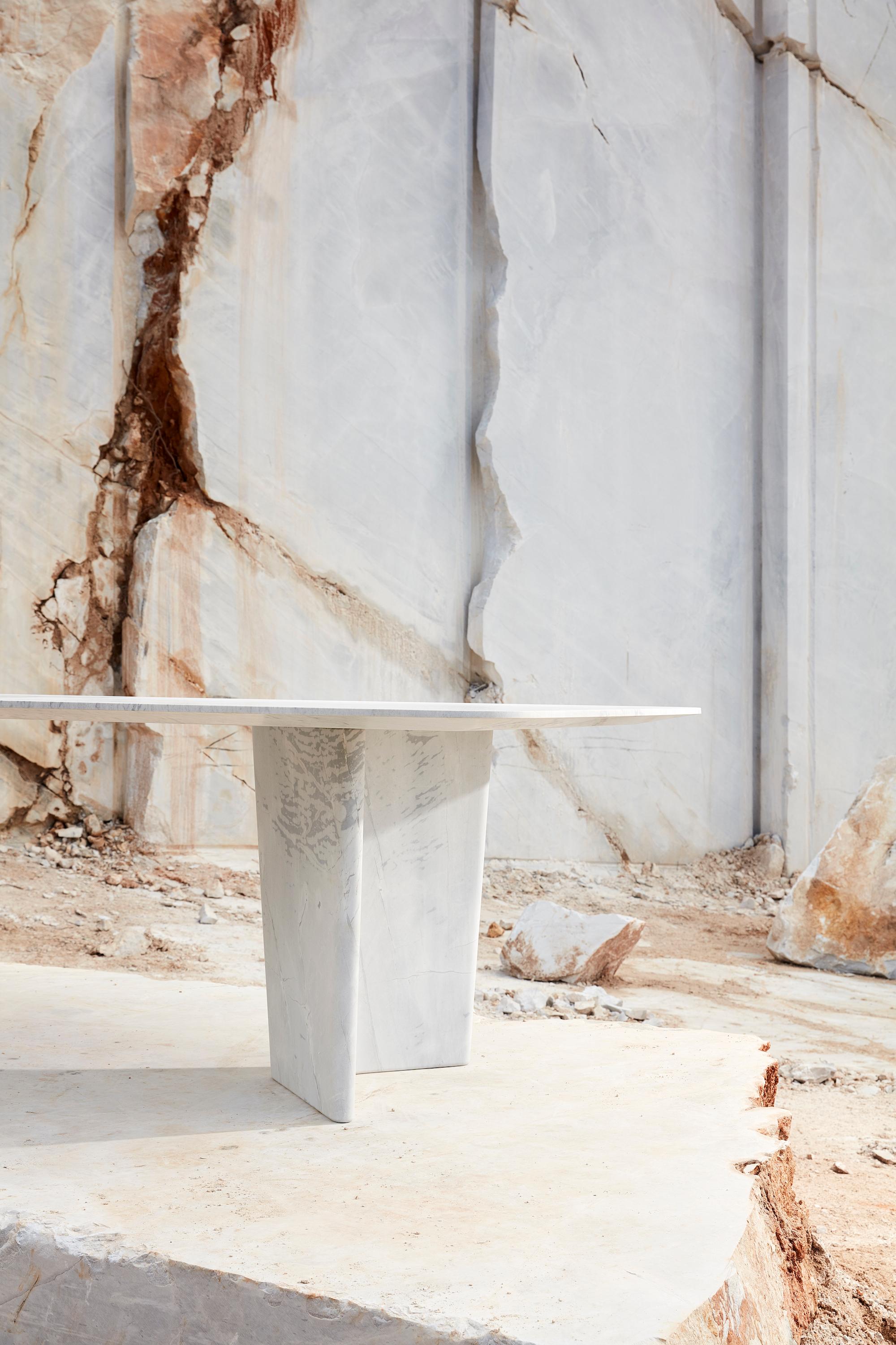 Carved New Volumes marble Wyrie dining table by Nick Rennie For Sale