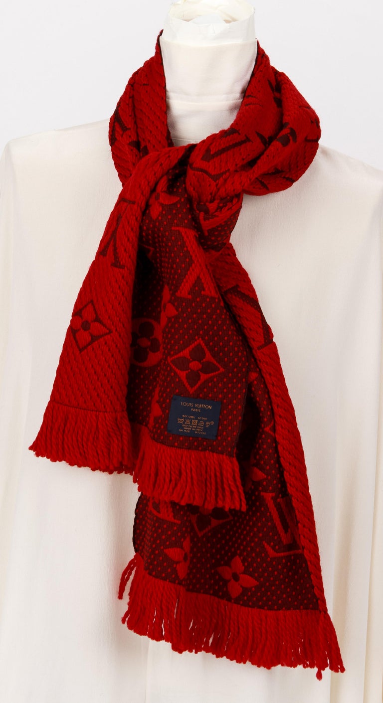 Louis Vuitton Red Logomania Scarf - For Sale on 1stDibs