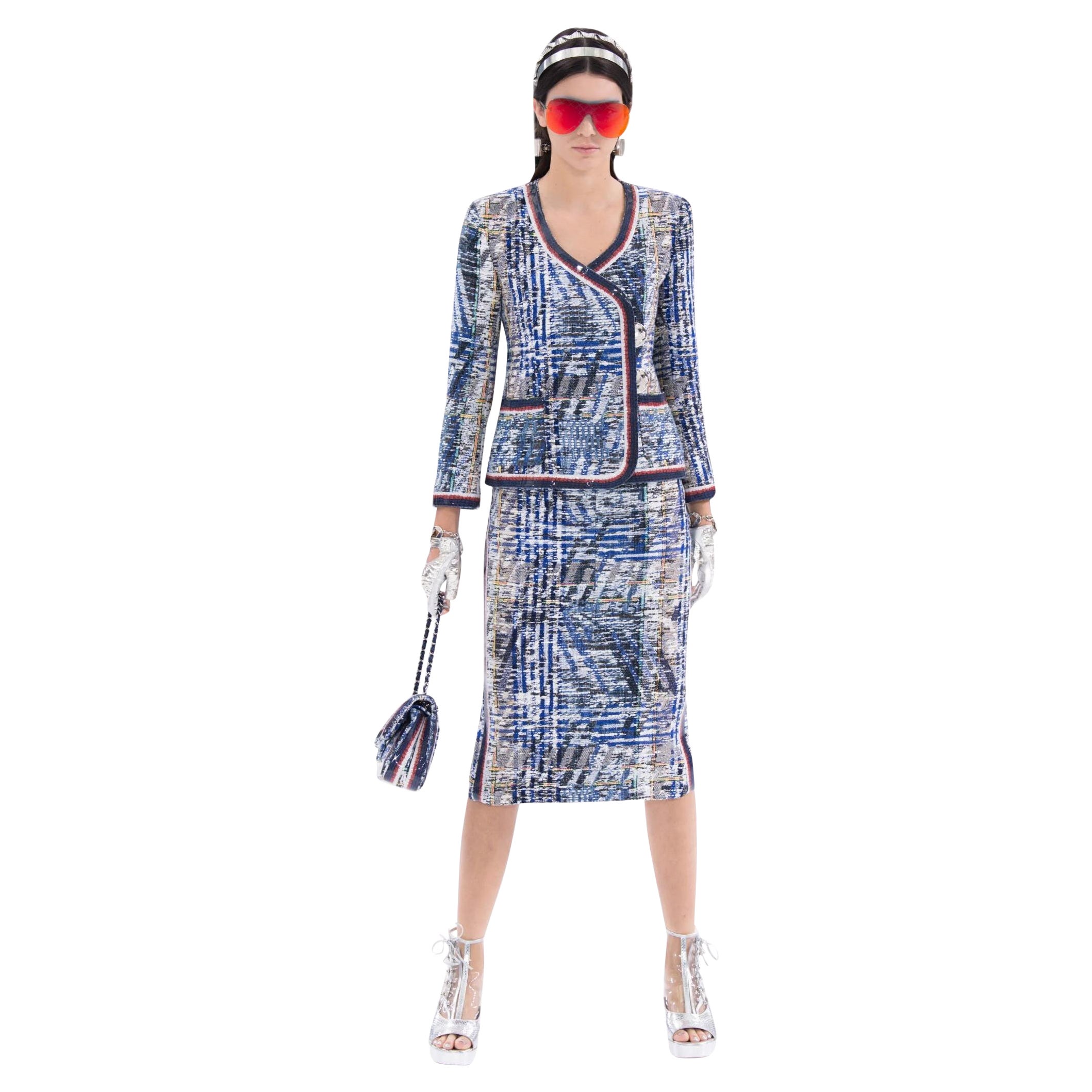 Neu mit Etiketten Chanel F/S 2016 Kendall Jenner Laufsteg Rock & Jacke Anzug mit Rock & Jacke, neu im Angebot