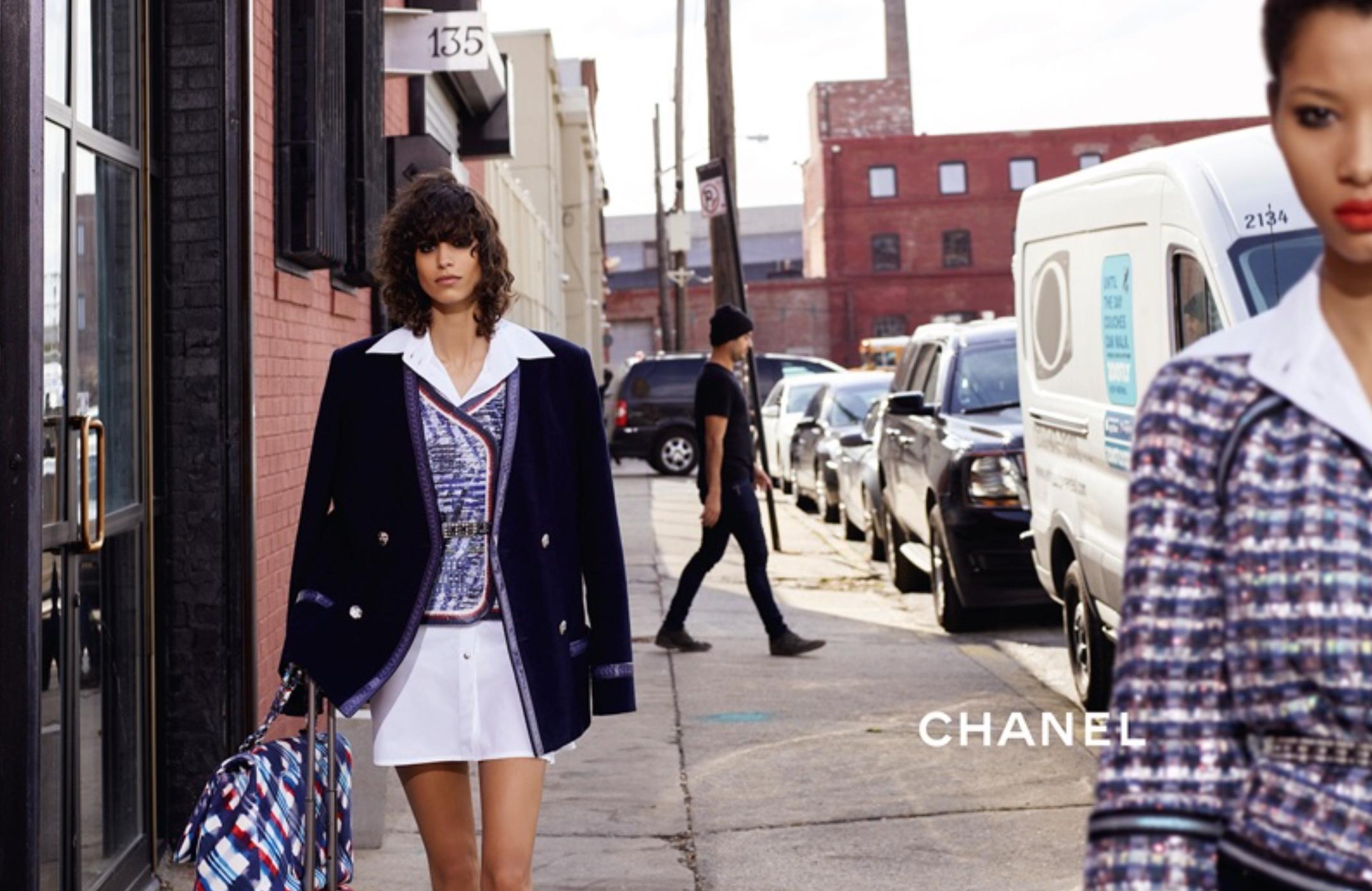 New W/ Tags Chanel S/S 2016 Kendall Jenner Runway Skirt & Jacket Suit 1