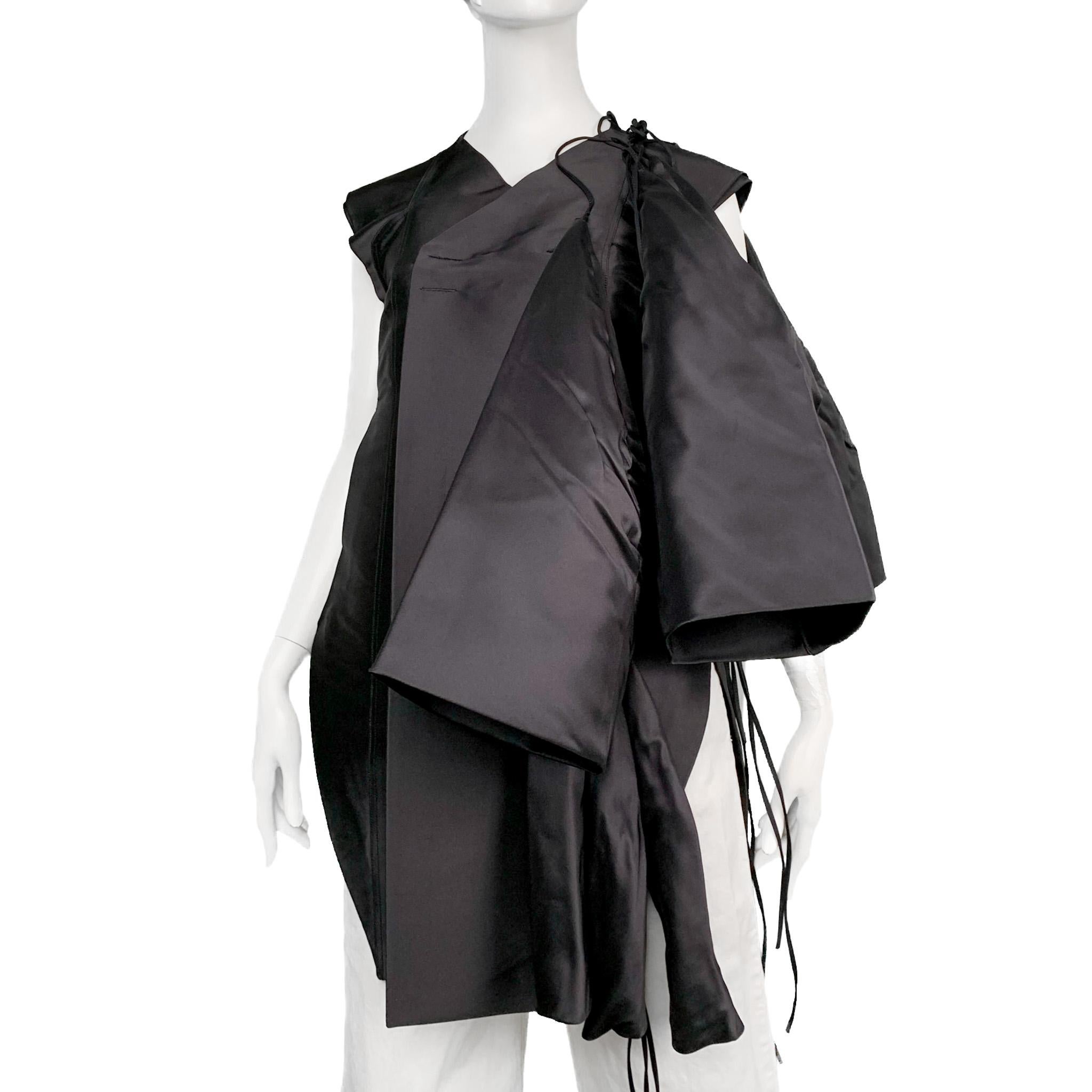 Rick Owens 2015 runway silk avant-guarde deconstructed sleeveless jacket NWT In New Condition In TARRAGONA, ES