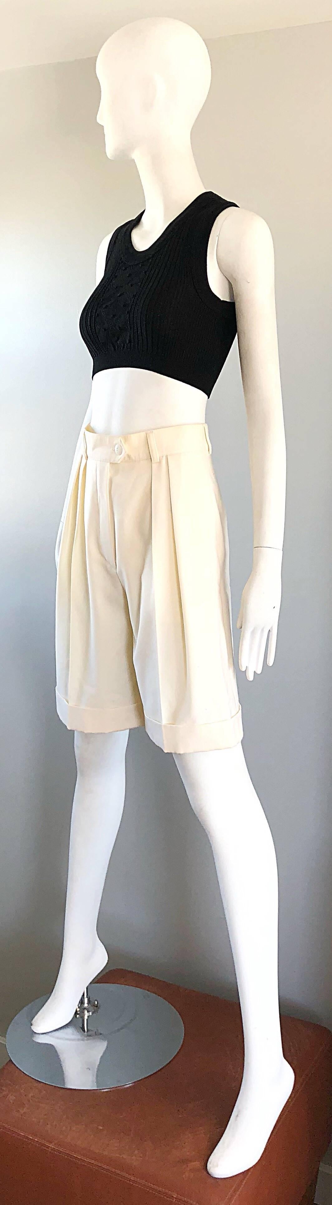 New w/ Tags Vintage Escada 1980s Ivory Wool Vintage Wide Leg Culottes 80s Shorts In New Condition In San Diego, CA