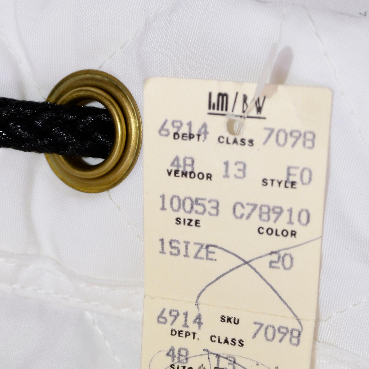Neu mit Etiketten Vintage Sonia Rykiel Cruise Weiße gesteppte Rucksack-Tasche mit Kordelzug mit Kordelzug im Angebot 5