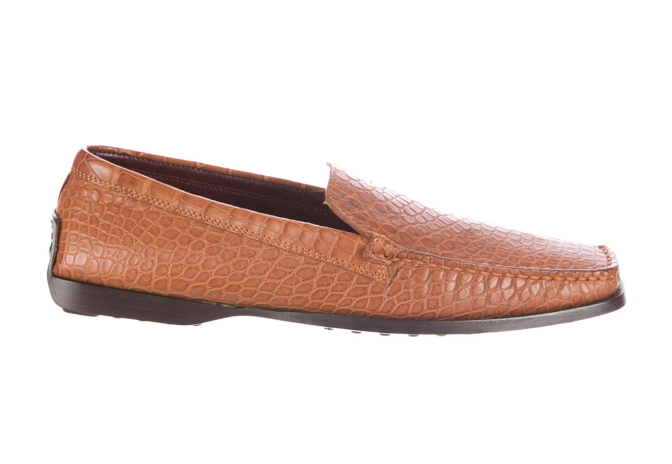 AMAZING TOD'S ALLIGATOR CROCODILE SKIN MOCCASINS

DETAILS:

    A signature piece that will last you for years
    Pure luxury
    Beautiful exotic skin - real alligator leather - no print
    Welt-sewn leather sole hand-stitched
    Size US 8
   