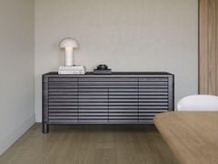 Neues Sideboard „New West“, handgefertigt aus schwarzer Eiche, minimalistisches Design, Italien