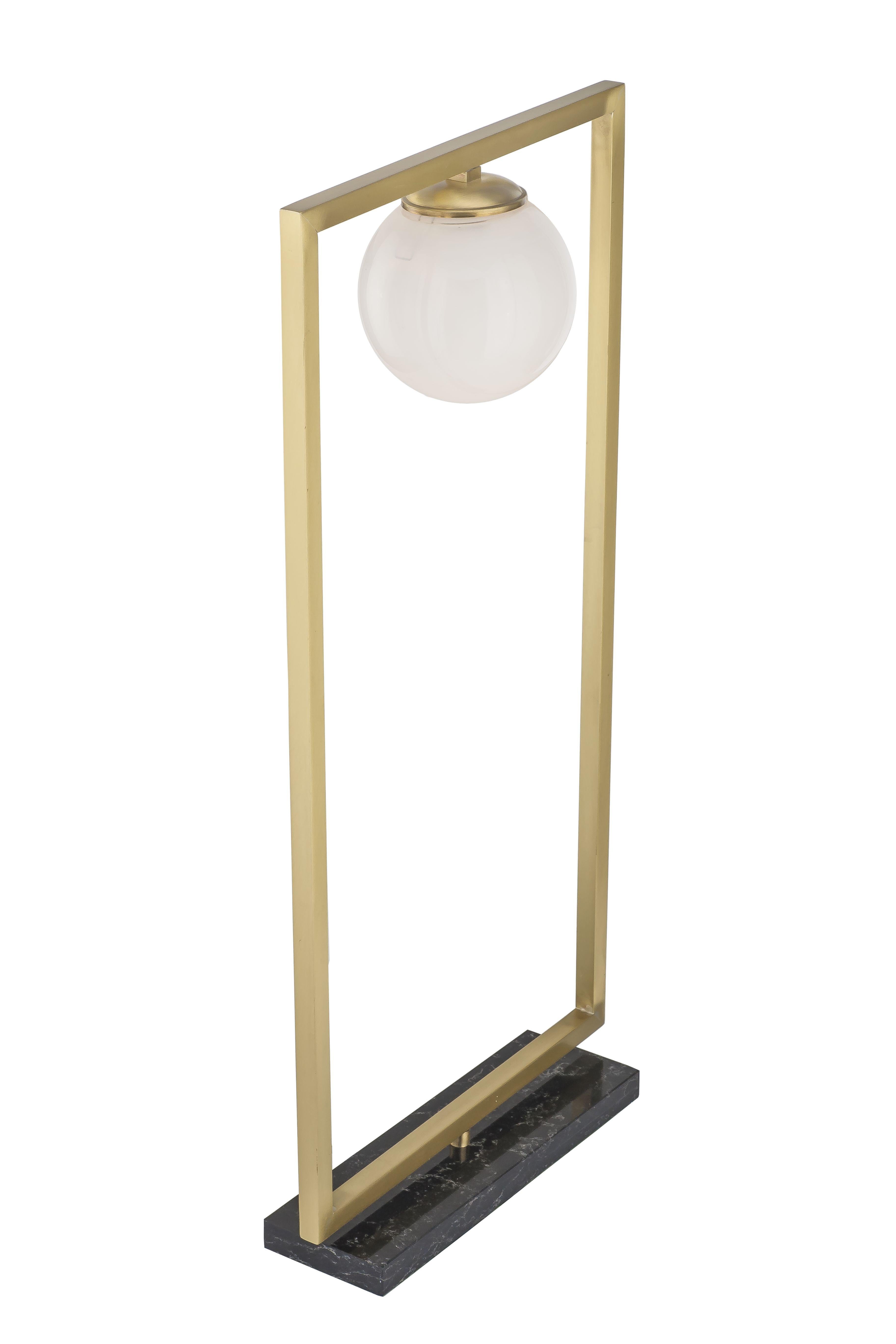 Nuova lampada da tavolo scultura 