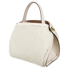 Neuf, dans sa boîte : sac « Baby Nolo » en peau de mouton Oscar De La Renta, édition limitée 2019