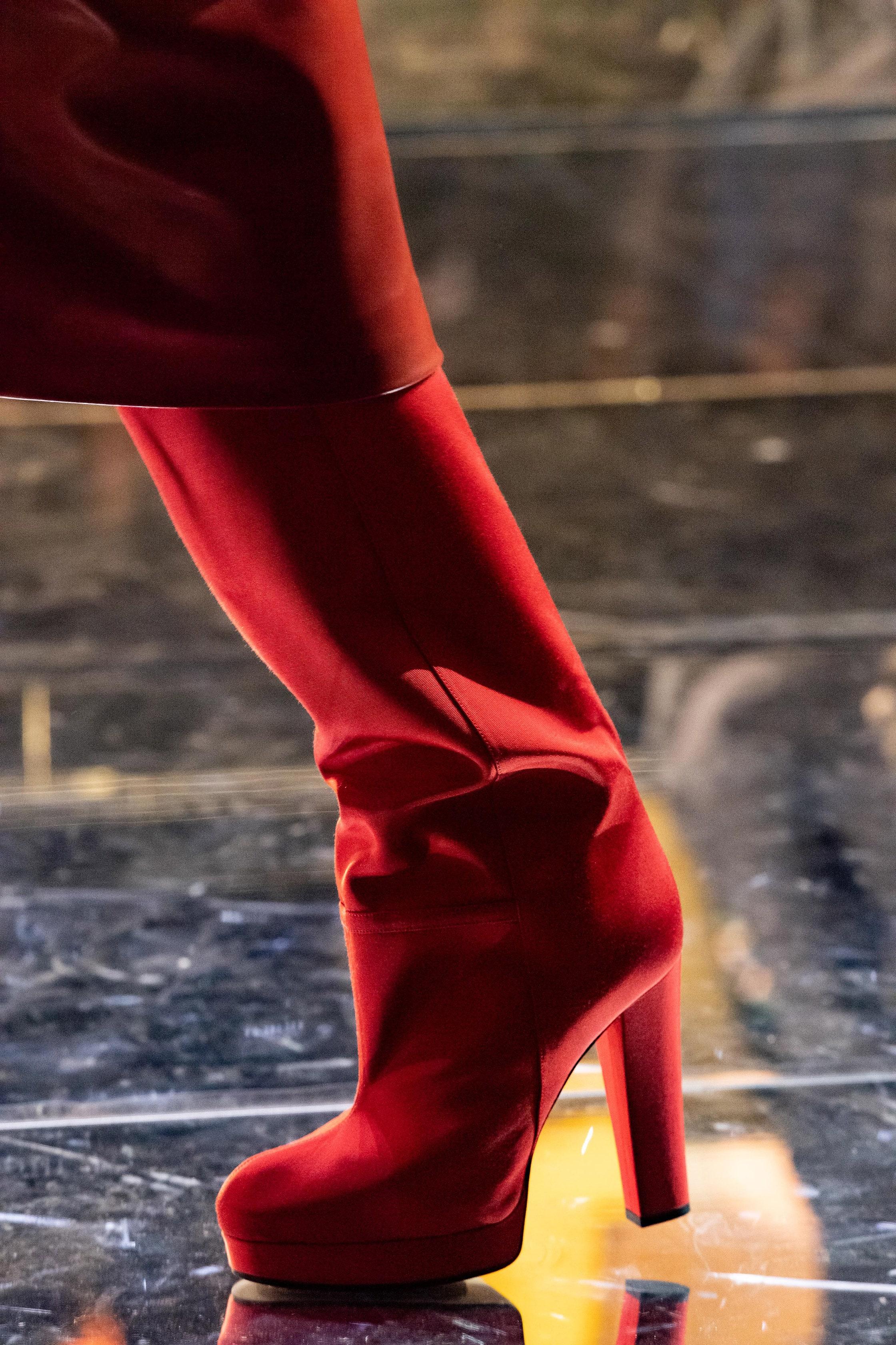 New With Box Gucci Fall 2019 Alessandro Michele Red Boots Sz 38.5 For Sale 8