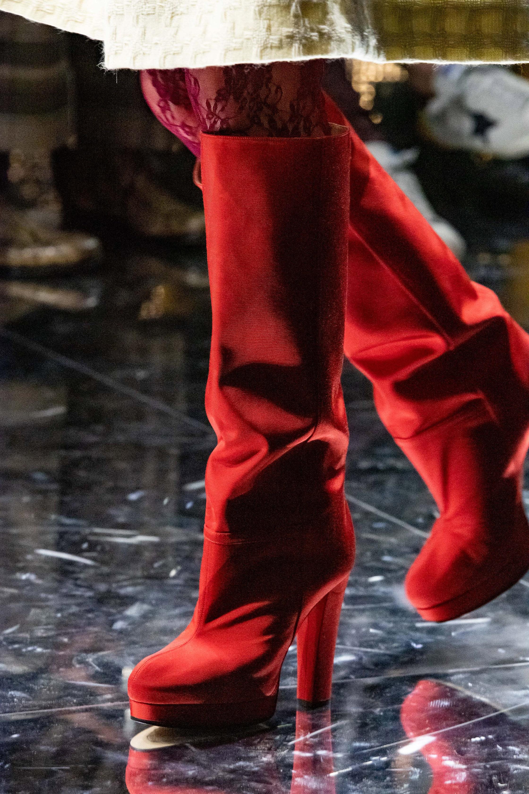 New With Box Gucci Fall 2019 Alessandro Michele Red Boots Sz 38.5 For Sale 9