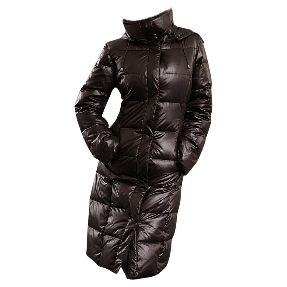 Nuovo con etichetta Kenneth Cole Chocolate Brown Down Coat Jacket Taglia Media in vendita