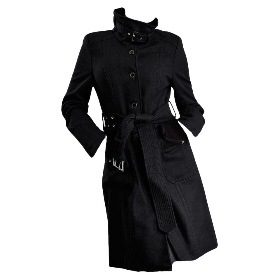 Cappotto Kenneth Cole
Nuovo di zecca con etichette
Dimensione: 2
$485
* Bella in nero
* Cappotto in misto lana super caldo
* Bottoni sul davanti e cintura rimovibile
* Tasche frontali con bottoni
* Collo a cintura 
* Guscio: 60% Lana, 30%