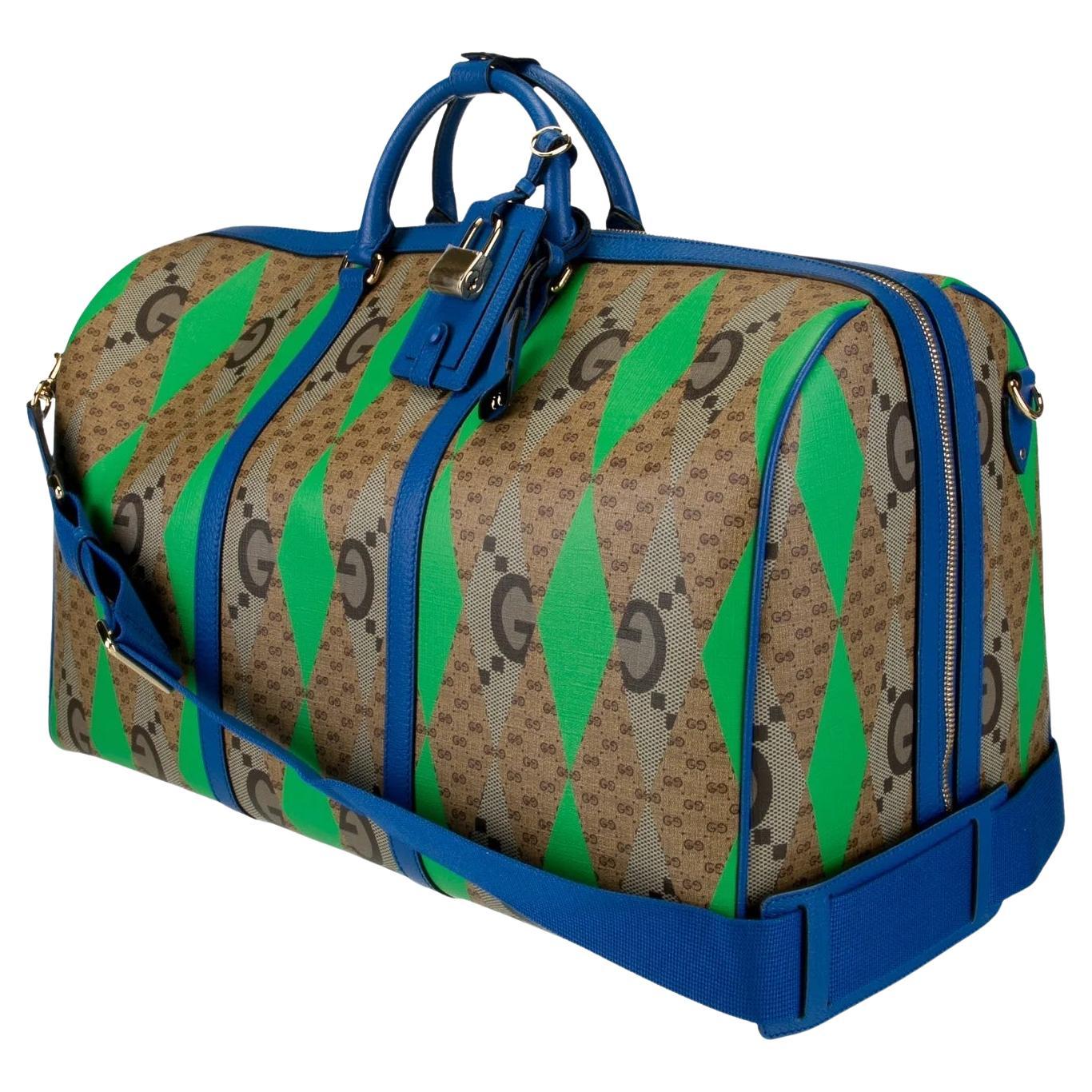 How should I wear a Gucci belt bag?
