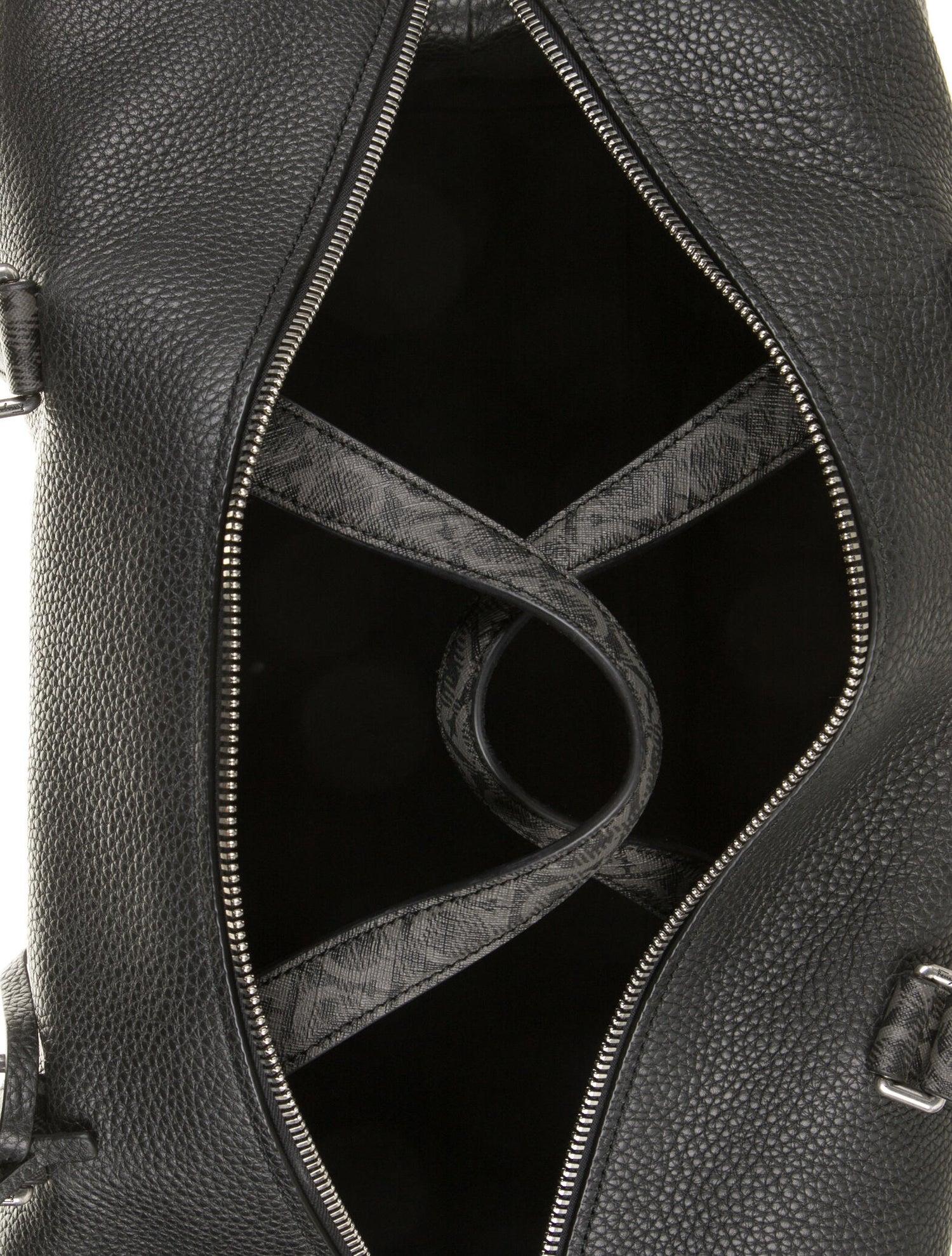 Nuovo con etichetta Salvatore Ferragamo Gancini Leather Monogram Duffle Bag $2850 in vendita 1