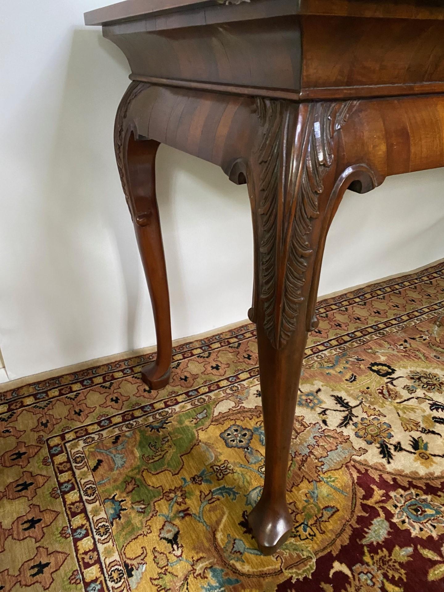 New English-Made Georgian Style Carved Walnut Side Table, in Stock  For Sale 1