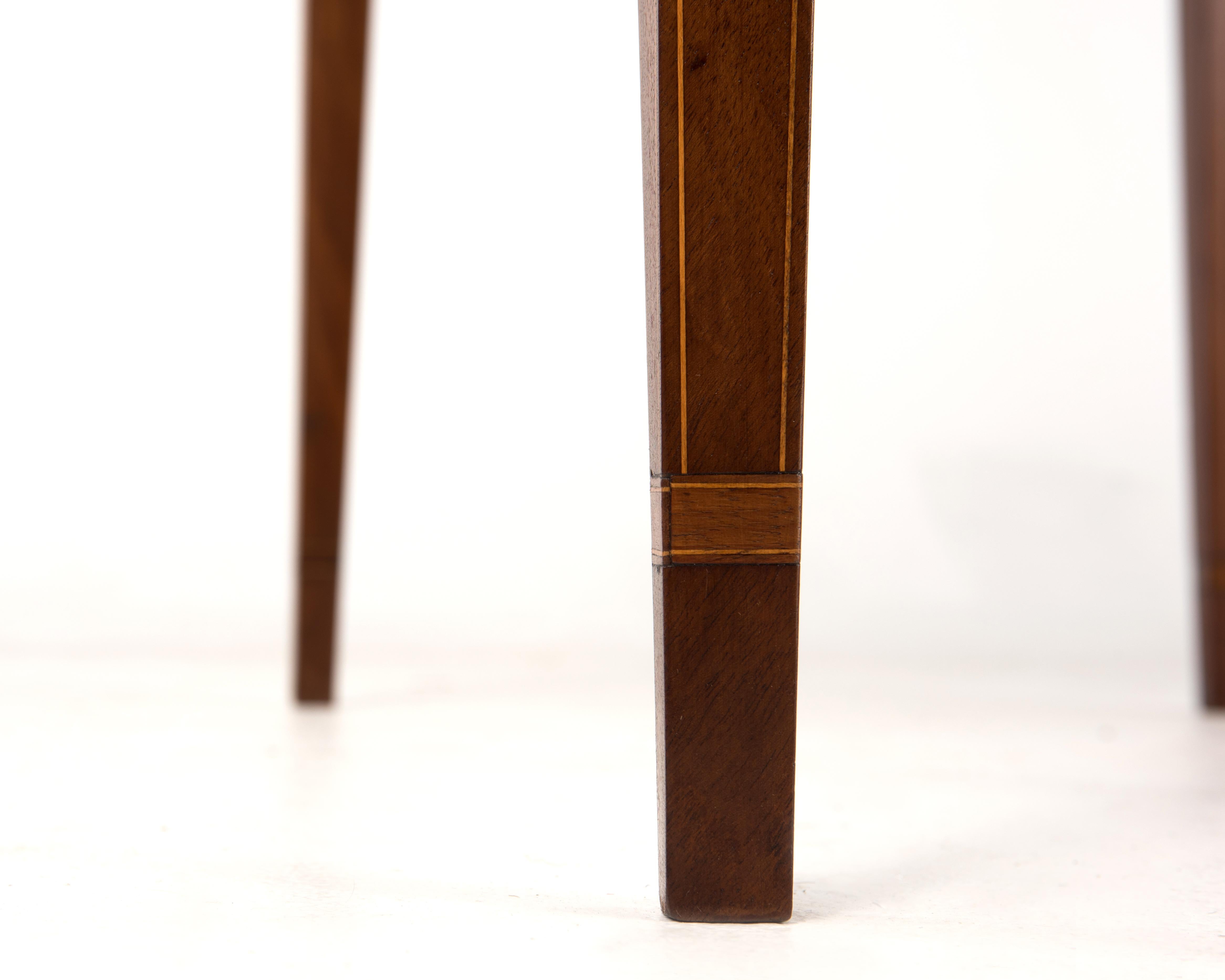 New York 1790-1810 Mahogany and Satinwood Pembroke Table 7