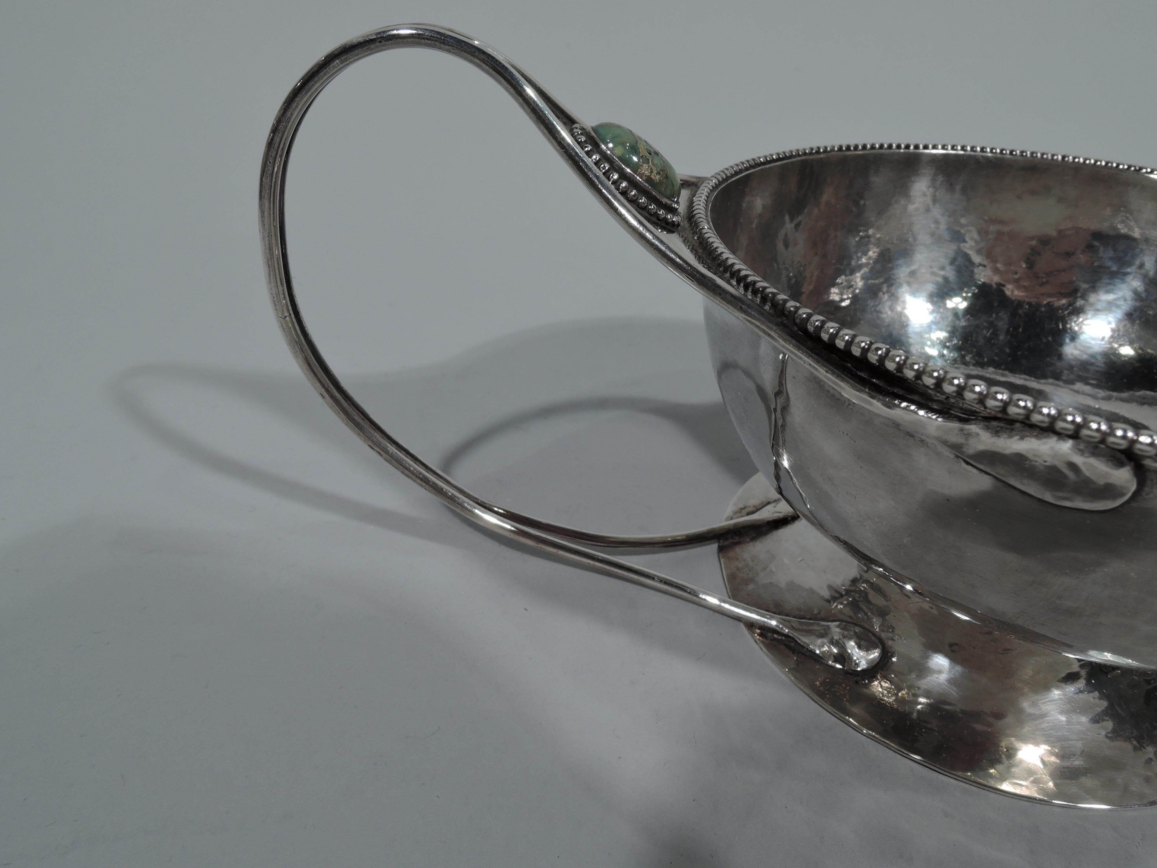 20th Century New York Arts & Crafts Sterling Silver Bowl in English Ashbee Style