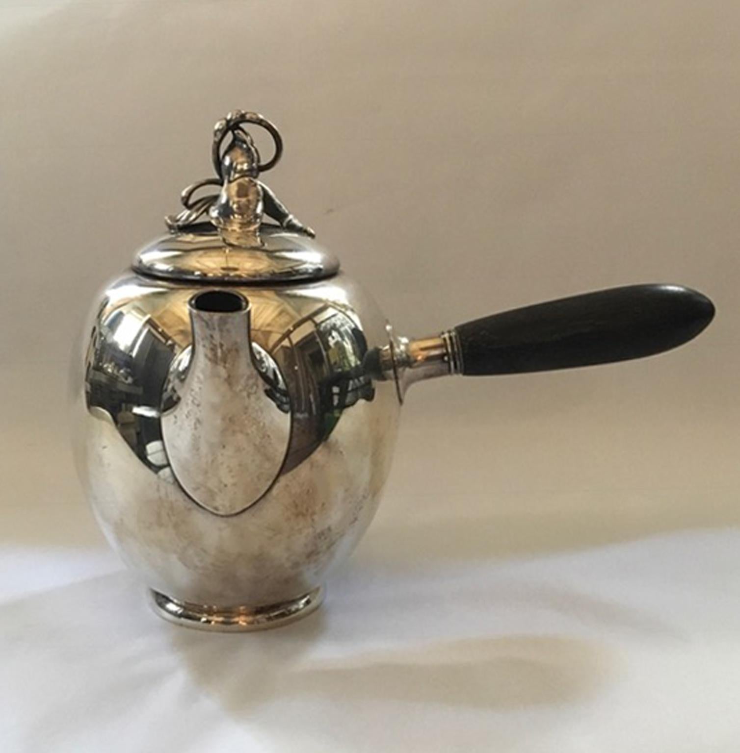 Ghoram Early 20th Century New York Sterling Silver Chocolate Pot For Sale 15