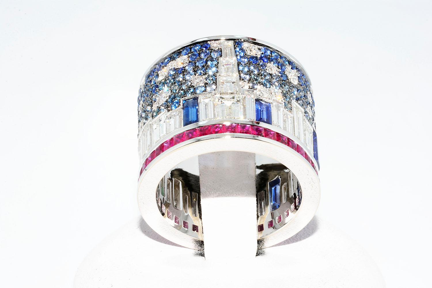 Modern Emerald, Ruby, Sapphire and Diamond Band Ring 18 Karat White Gold For Sale